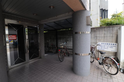 【駐車場】 | 英和ビル