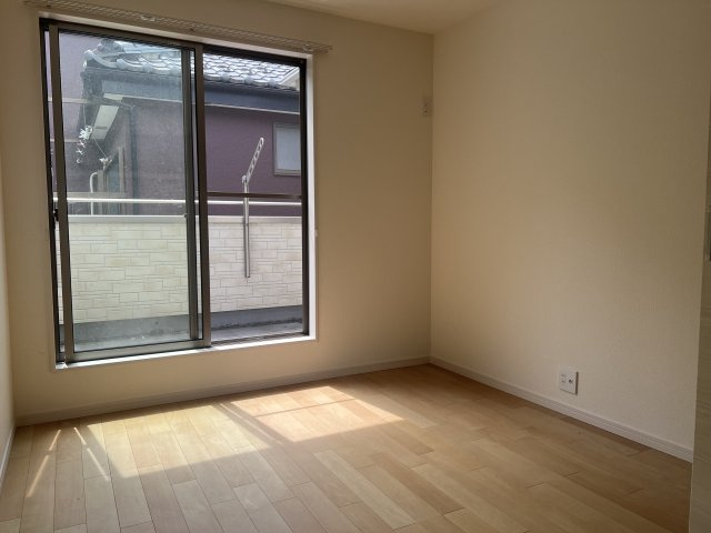 朝霞市根岸台8丁目戸建ての洋室|コンパクトで使いやすい洋室です