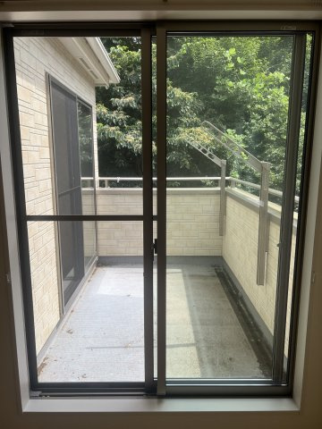 朝霞市根岸台8丁目戸建てのバルコニー|落ち着いた時間を過ごせるバルコニーです