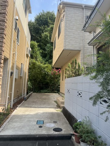 朝霞市根岸台8丁目戸建ての駐車場