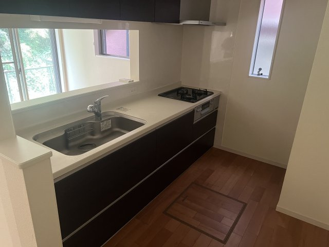 朝霞市根岸台8丁目戸建てのキッチン|お料理しやすいキッチンです