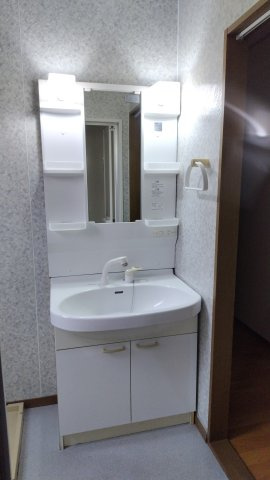 ガーデンヒルズの独立洗面台