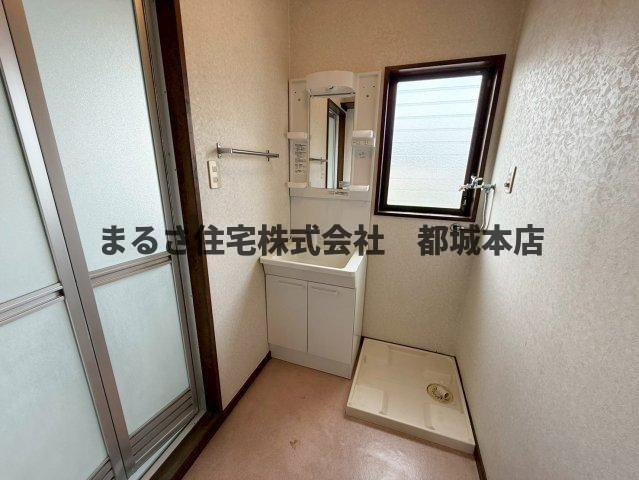 レインボー都北ハイツの洗面所|B201の写真です