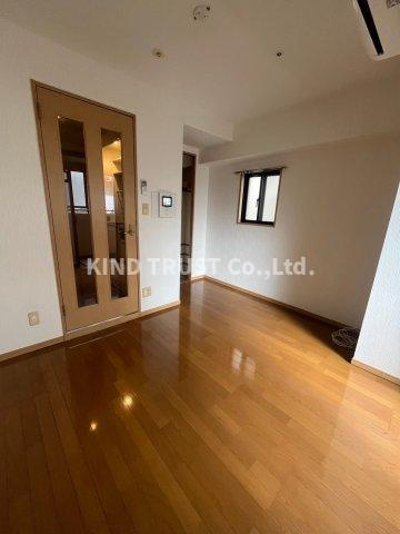 プレサンス同心アーバンステージの居間・リビング|使いやすい居間です