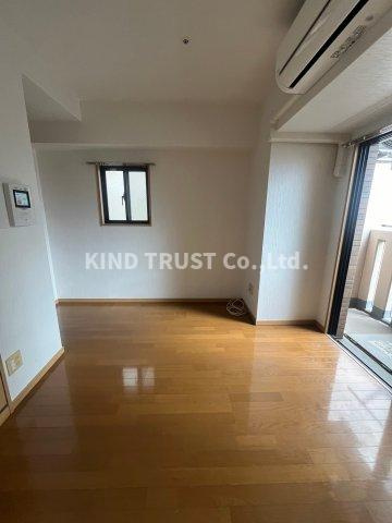 プレサンス同心アーバンステージの居間・リビング|ゆったりとした居間です