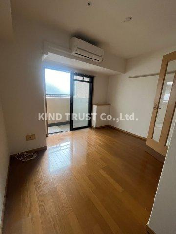 プレサンス同心アーバンステージの居間・リビング|ゆったりとしたリビングです