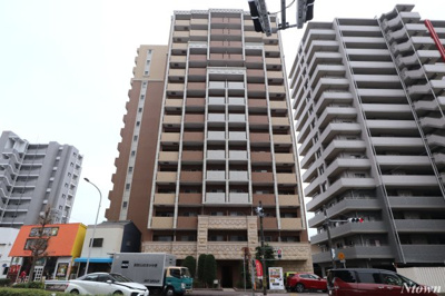 【外観】 | プレサンス名古屋STATIONアライブ | 毎日通るエントランスはこのようになっています