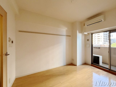 【居間・リビング】 | プレサンス名古屋STATIONアライブ | ゆったり過ごせる居間です