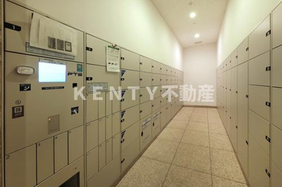【その他共用部分】 | パークシティ大崎ザタワー | その他共有部分：宅配ボックス     （2023年12月撮影）