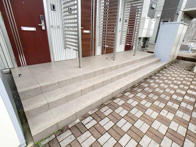 【エントランス】 | クレスト Ⅱ | エントランス