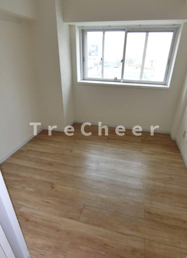 ロアール三園の洋室