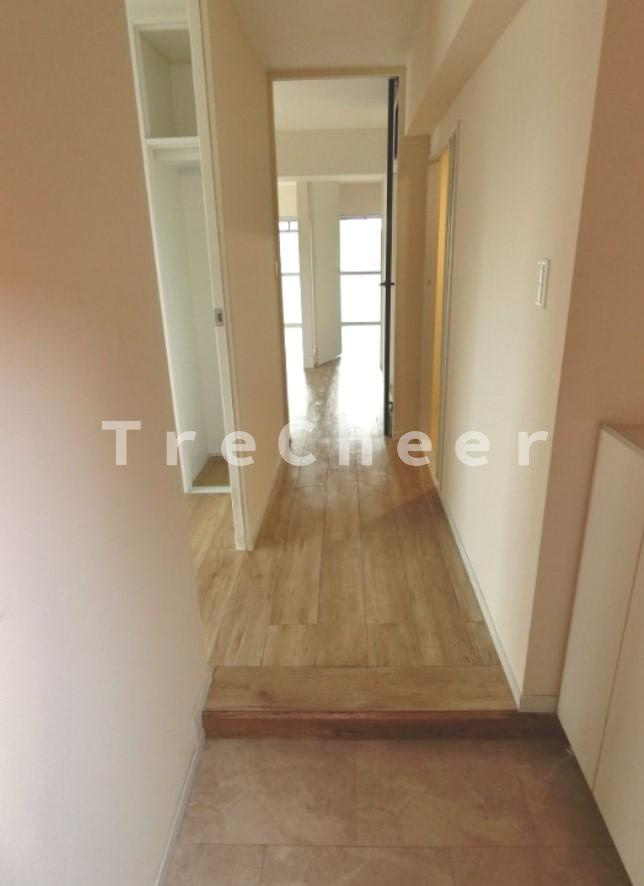 ロアール三園の玄関