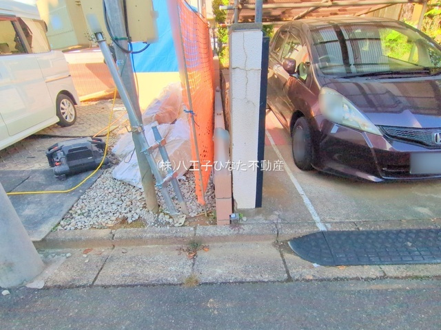 『八王子市新築戸建て』八王子市丸山町16-3【仲介手数料無料】の前面道路含む現地写真|～仲介手数料無料☆八王子ひなた不動産～　八王子市丸山町　新築戸建て