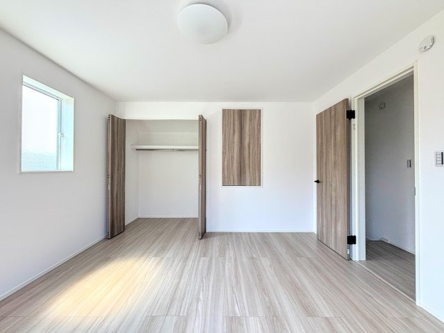 港南区下永谷５丁目　新築戸建ての収納|◆暮らし心地を大きく左右する収納を、適材適所に配置し使い勝手を考慮しました。空間を余すところなく有効利用した収納は生活空間をより上質なものにしてくれるでしょう。
