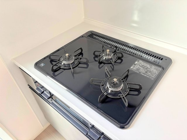 港南区下永谷５丁目　新築戸建てのその他|◆毎日使うものだからこそ、料理をする人にとって何口あるのかは重要なポイントですね！
