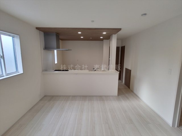 【ダイニング】 | 狭山市富士見2丁目　全2棟　1号棟 | 食卓を囲むダイニング