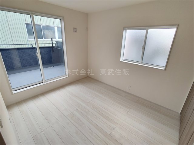 【子供部屋】 | 狭山市富士見2丁目　全2棟　1号棟 | 洋室5.25帖南西側、子供部屋に使ってはいかがでしょうか