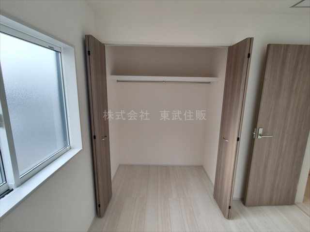 【収納】 | 狭山市富士見2丁目　全2棟　1号棟 | 洋室5.25帖南西側収納