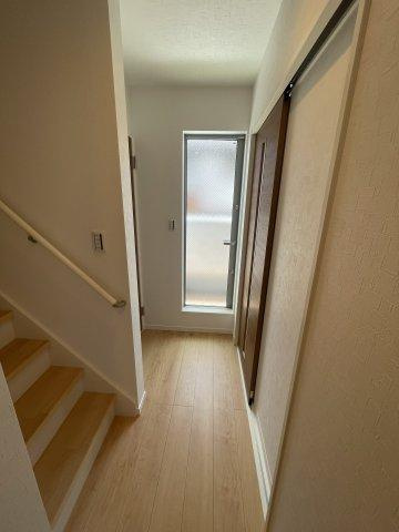 須山町　未入居一戸建ての内装|廊下
■物件内覧・資金計画相談・住宅ローン相談、リフォーム相談、お問合せ受付中■
※当日・翌日のご内覧、ご相談はお電話でのお問合せがスムーズです！