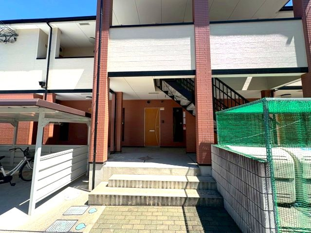 フジパレス楠町のエントランス