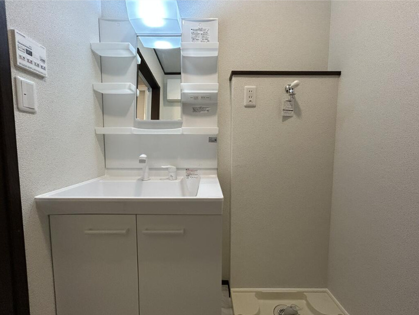 Limelの独立洗面台