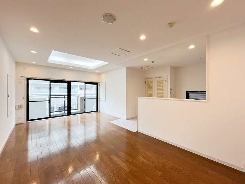 アメニティ江戸堀アネックスの居間・リビング