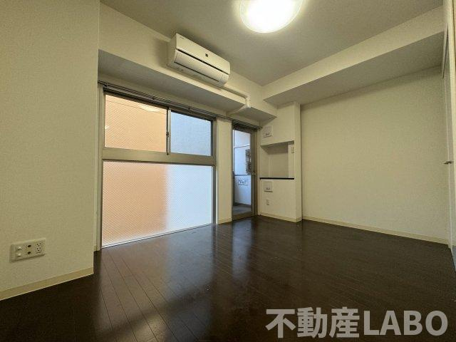 サムティ難波グレイスの洋室