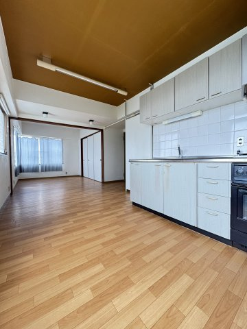 ヴィラ神仙寺の居間・リビング