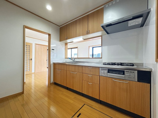 【キッチン】 | 厚木市下荻野 中古戸建て | 使用・経年等に伴う、汚損・破損・キズ・故障・性能低下等が生じている場合があります