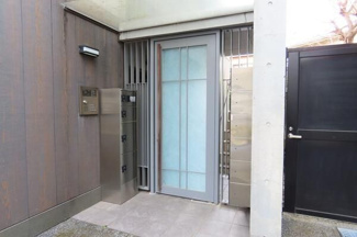 【エントランス】