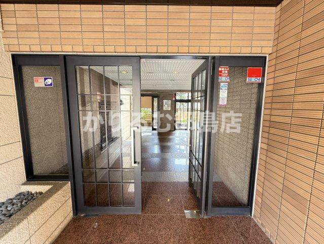 リアン中央のエントランス