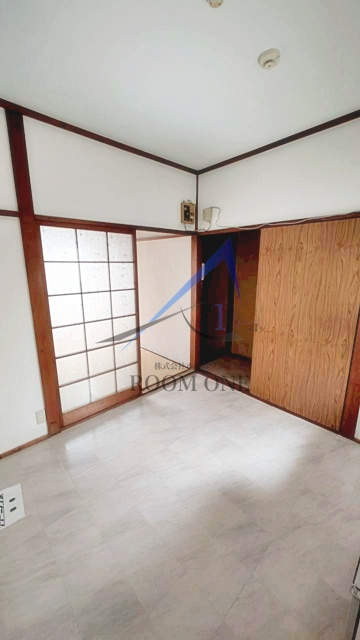 川口アパートの居間・リビング|洋室のお部屋です。