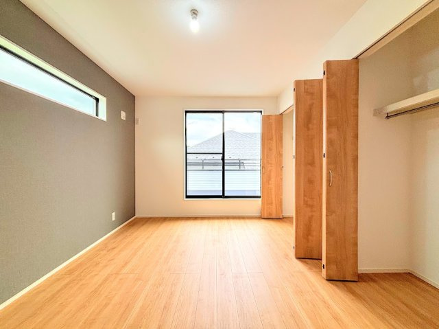 港南区丸山台2丁目　新築戸建てのその他|【モデルハウス】◆柔らかい陽光が差し込む明るいお部屋を演出する設計。彩光の取れる窓が気持ちの良いお部屋を創り上げます。