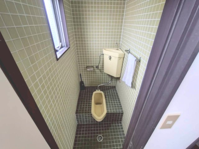 横山町 天野様事務所のトイレ