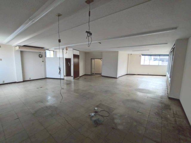 横山町 天野様事務所の内装