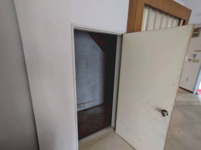 横山町 天野様事務所の内装