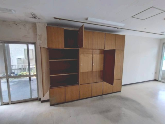 横山町 天野様事務所の内装