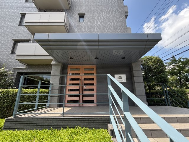 ガーデンハイツ葛西のエントランス