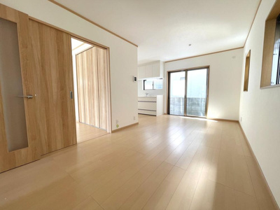 【居間・リビング】 | 西宮市　青木町　中古戸建