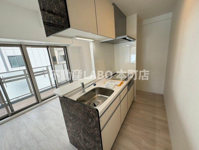 セレニテフラン難波のキッチン