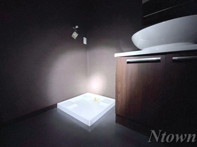 【設備】 | LA TACHE I | 洗濯機置き場です。