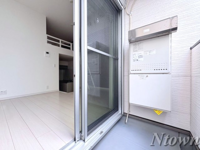 【バルコニー】 | LA TACHE I | バルコニーからの眺めを楽しみながら食事をしませんか