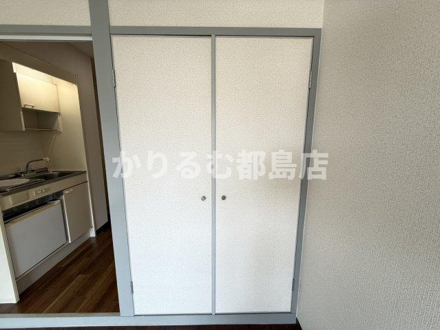 ハイツしらゆりの収納