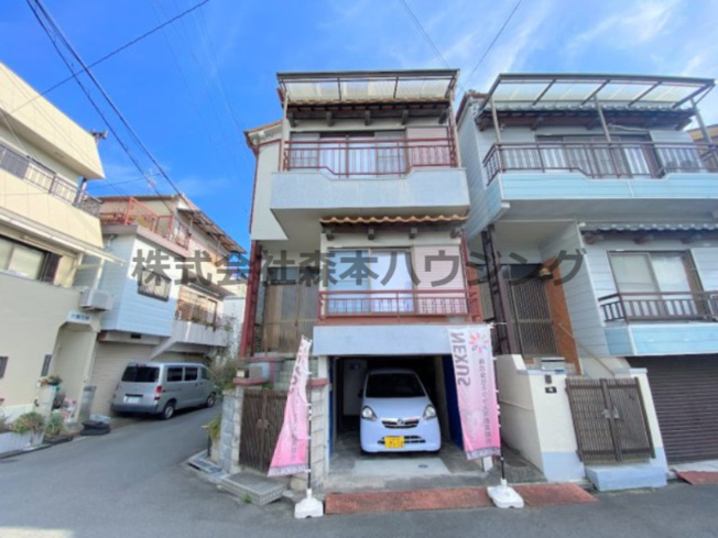 【外観】 | 　門真市柳田町13戸建貸家 | 外はこのようになっています