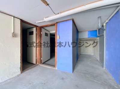 【駐車場】 | 　門真市柳田町13戸建貸家 | 車庫内のスペースはこのようになっています。