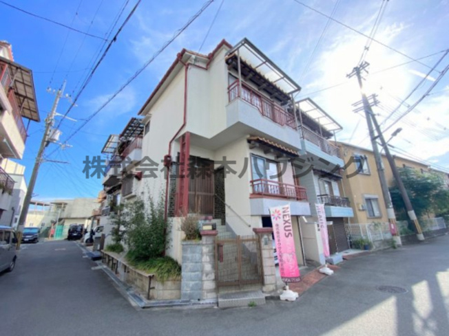 【外観】 | 　門真市柳田町13戸建貸家 | 落ち着いた雰囲気の外観です