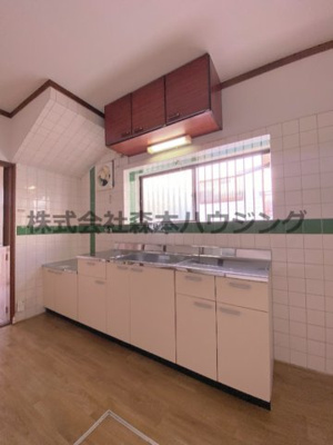 【キッチン】 | 　門真市柳田町13戸建貸家 | きれいなキッチンです