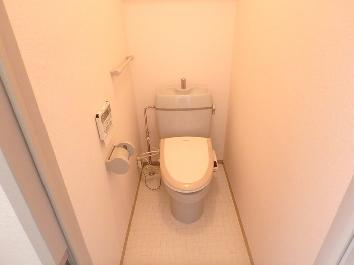 清賜知　三号館のトイレ