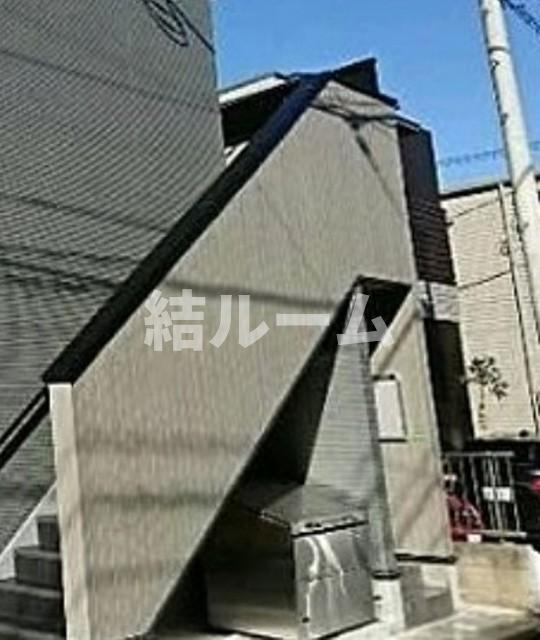 世田谷区船橋３丁目のアパートのエントランス