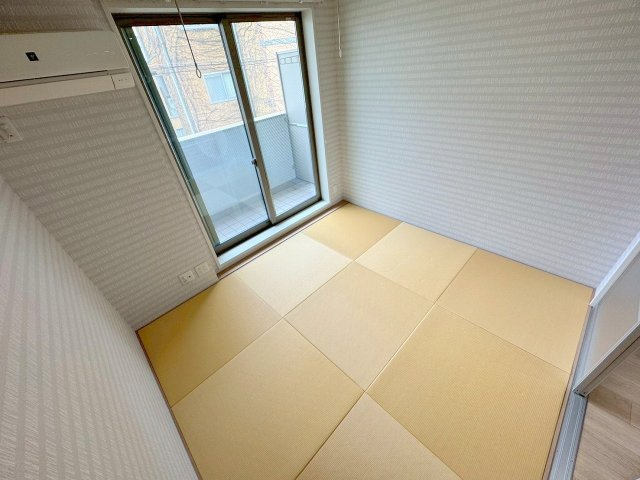 震雲マンションの和室